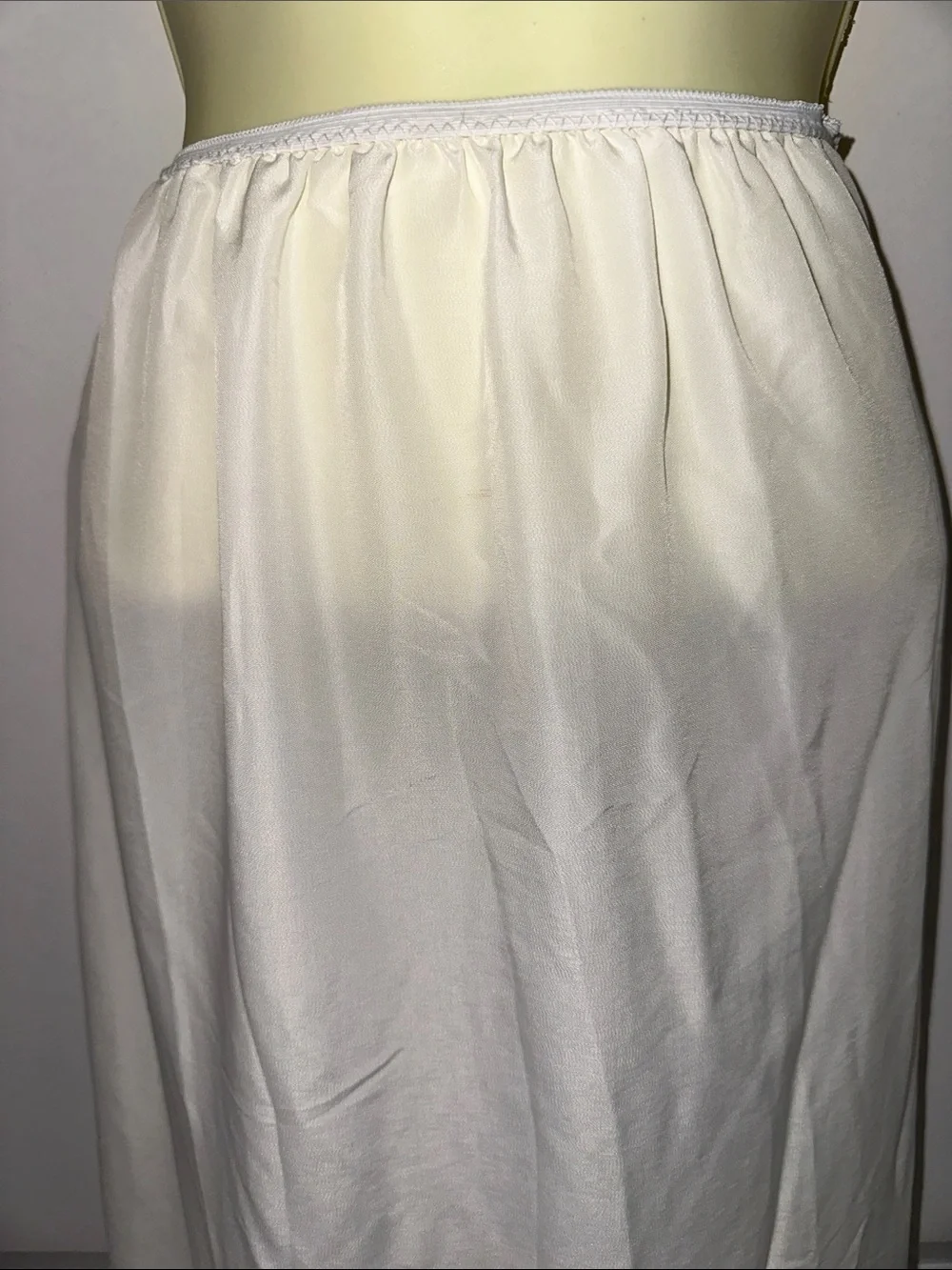 Vintage White Long Maxi Half Slip with Scalloped Hem - Picture 2 of 6